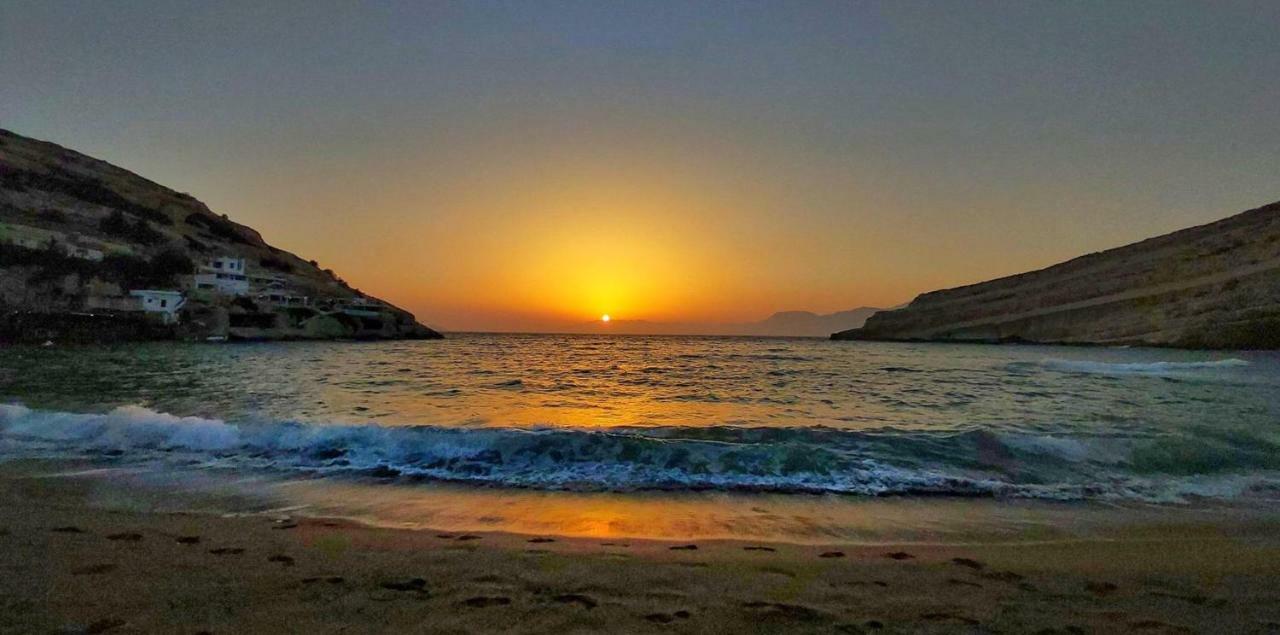 Beach View Matala Luaran gambar