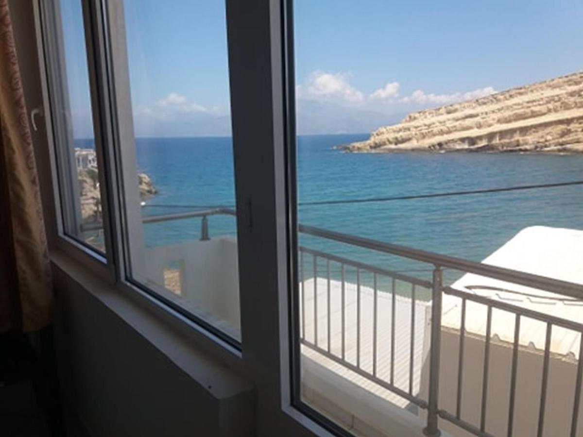 Beach View Matala Luaran gambar